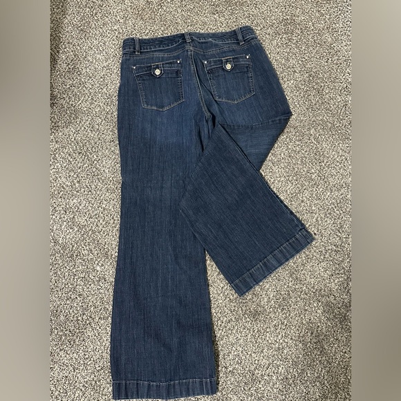 White House Black Market jean trousers. - Picture 2 of 2